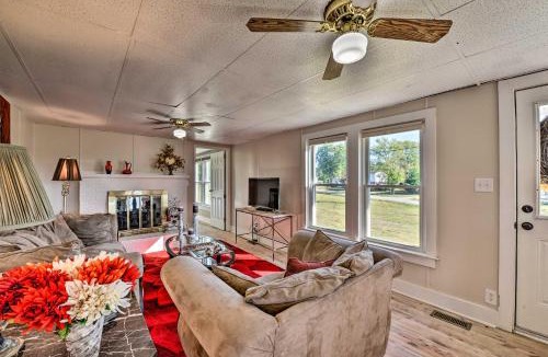 Hudson House | Porch, Fire Pit & Grill: Blue Ridge Mtn Cottage!