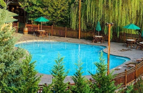 Gatlinburg Villa | Price reduced! - Premier 5-star Resort + Water Park