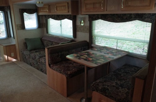 Drennen House | Private Camper/Near Summersville lake & Gauley river , Great for rafters