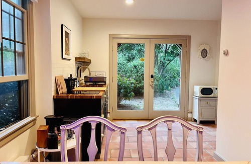 Brewster Cottage | Private Cape Cod Cottage. Walk to Ellis Landing Beach!