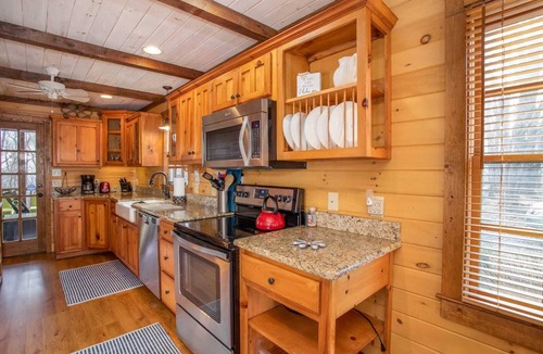 Boone Cottage | Private Cottage With Great Surroundings
