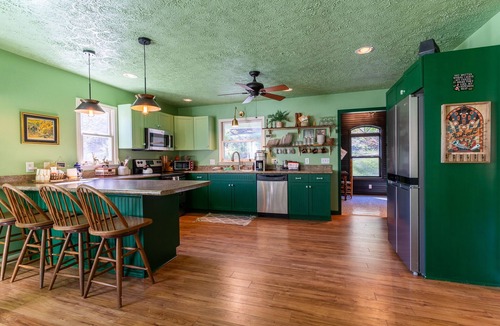 Sparta House | Private Creekside Family Home. Yard, Game Room & Deck