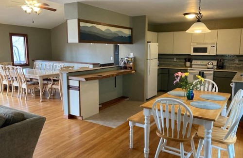 Fairview House | Private Family Mountain Getaway 6mi to Asheville