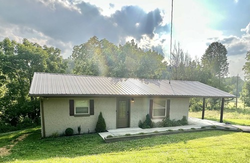Dandridge House | Private Foothills Escape