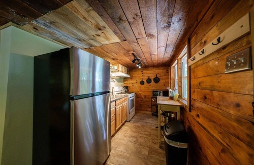 Stanton Cabin | Private Getaway: 3BR w/Hot Tub