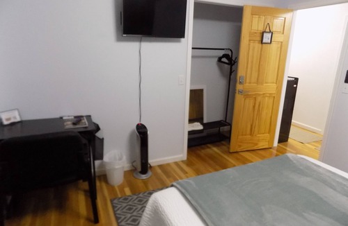 Haysi Cabin | Private Guest Suite Near Haysi & Breaks · 1-3BR · 1BA Sleeps 1 to 6.