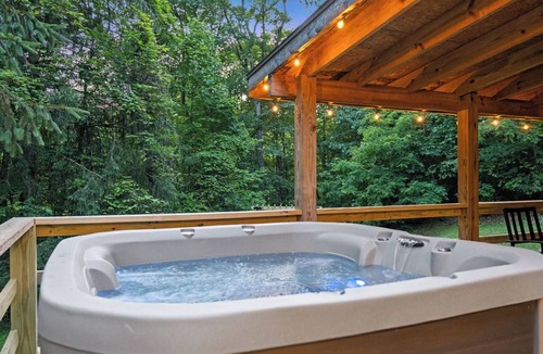 Canvas Cabin | Private, Hot Tub, 2 Acres, Fire Pit, Small Pond, Outdoor Dining