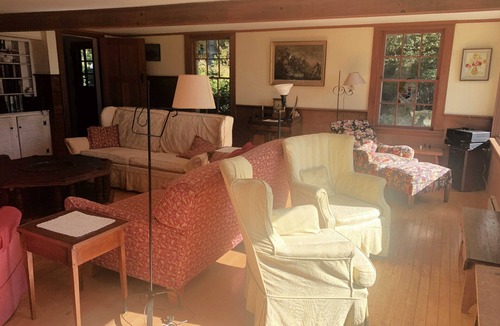 Martinsville Cottage | Private oceanfront view just steps from the rocks! Family-owned, dog-friendly.