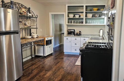 Myrtle Creek House | Private Ranch House, Highland Cattle, Horses & Peaceful Views - a soul refresher