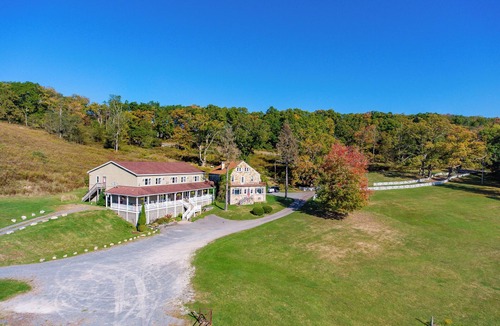 Swanton House | Private Room 2 & Bath, 10 Acres, Lake Access