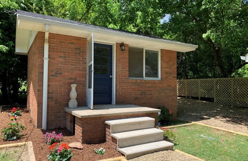 Hendersonville Cottage | Private Tiny Guest House Near Downtown