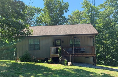 Marion House | Private Vacation Home in Gated Community at Lake James
