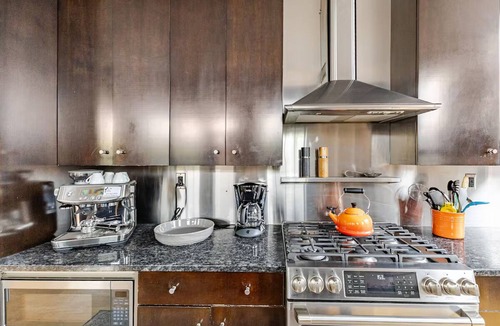 Downtown Condo | PVDLoft ︙ Curated Design ︙ Prime Walkable Locale ︙ Near Brown & RISD