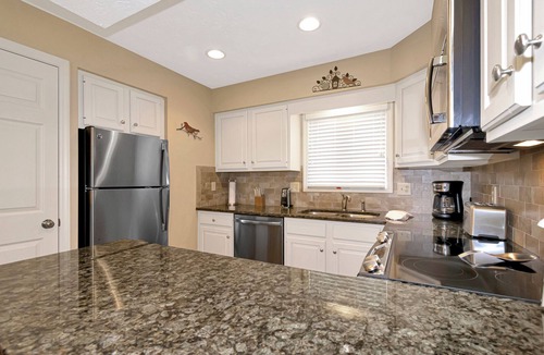 Blowing Rock Condo | Quail 1 | Fireplace, Restaurant, Pool, Spa