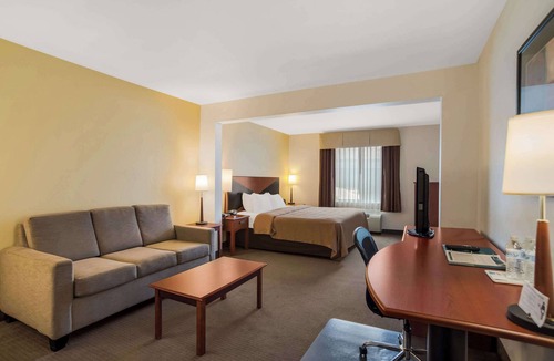 Scotland Hotel | Quality Inn & Suites Chambersburg Northeast