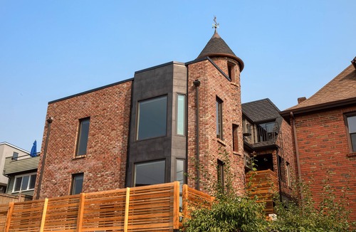 Lower Queen Anne House | Queen Anne Castle, 1 Bedroom with Sweeping City and Sound Views, 7days max.
