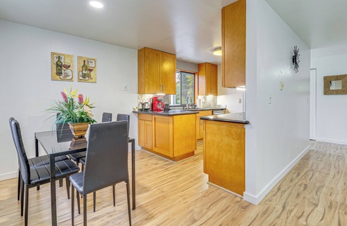North Creek Apartment | Quiet, Pet Friendly! Bothell Apt Near Wine Country