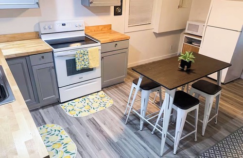 Johnson City Apartment | Quiet Retreat in the Tree Streets!