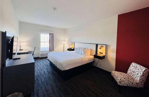 Sparta Hotel | Ramada by Wyndham Sparta/At Speedway