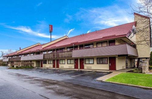 Lexington Hotel | Red Roof Inn Lexington