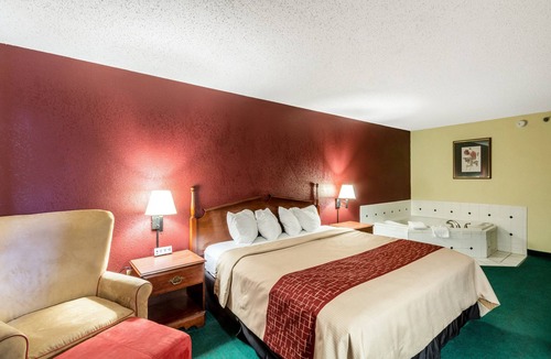 Morehead Hotel | Red Roof Inn Morehead