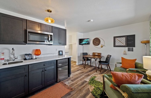 Springerville Hotel | Reed's Lodge