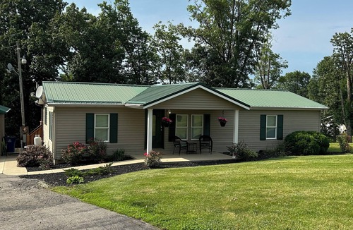 Jonesville House | Relax and enjoy peace and tranquility in the beautiful countryside