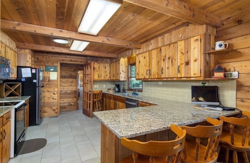 Lake Lure House | Relaxation Station at Rumbling Bald