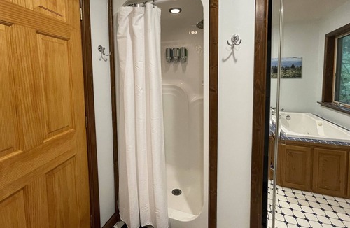 Waynesville Ski Chalet | Relaxing Mountain Chalet
