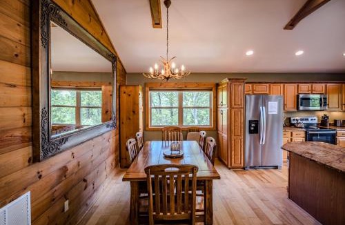 Banner Elk House | Relaxing Mountain View Cabin near Banner Elk, NC