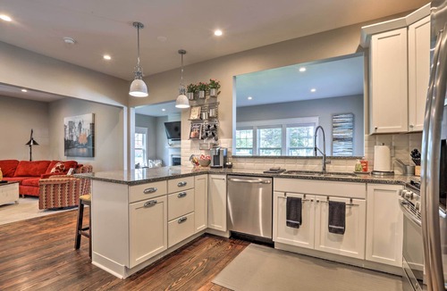 Vevay House | Renovated Craftsman House w/Patio & Fire Pit!