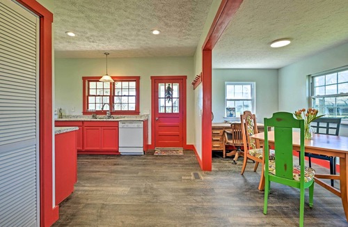 Plummers Landing House | Renovated KY Farmhouse Retreat w/Pasture Views!