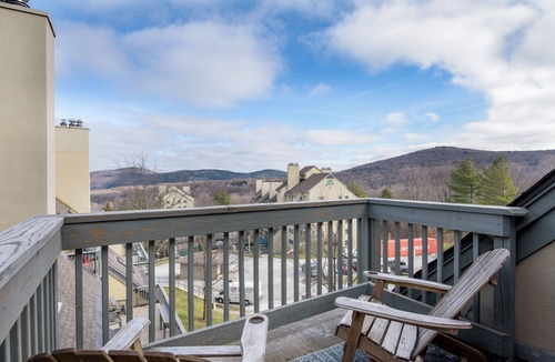 Killington Condo | Renovated Top floor Studio Condo - Resort-Style Amenities