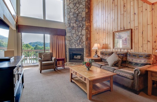 Banner Elk Villa | Revitalizing Blue Ridge Village, 2 Bedroom Loft