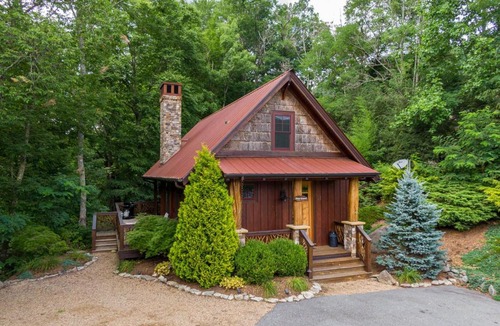Elk Park House | River Sound Cabin at Eagles Nest
