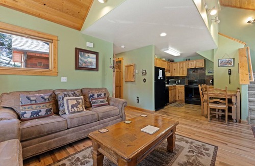 Fall River Estates Condo | Riverfront Fall River Condo Fireplace Close to RMNP