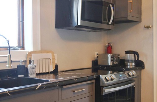 Two Rivers House | Riverfront Getaway