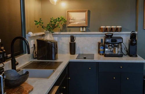 Grantsville Cabin | Riverside Honeymoon Escape. Riverfront Hot Tub!