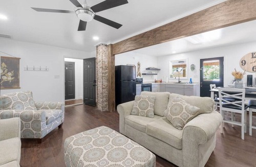 Russell Apartment | RiverSuite3 - The view will ease your mind