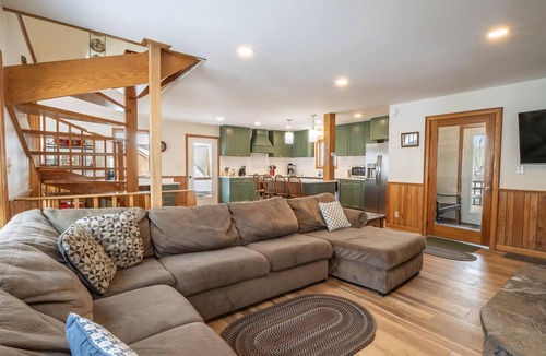 Northface House | Robyn`s Nest - 304 Slopeside Road