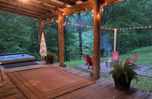Campton Cabin | Russtic Cabins at the 100 Acre Wood