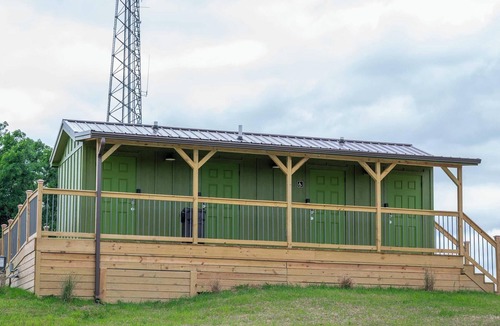 Williamstown RV Rental | Safari Tent F at Eden Reserve - Near Ark