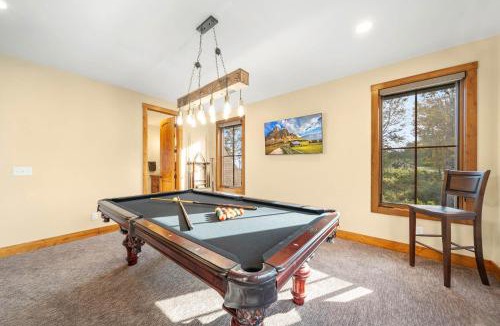 Sugar Mountain House | Scenic Solitude