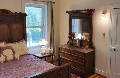 Frederick House | Scientist's Suite in the Manor House!