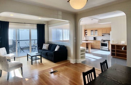 West Queen Anne House | Seattle Vacation Home: Queen Anne - 6 bedroom, sleeps 17!