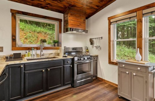 Zionville House | Secluded Mountain-top Modern Cabin In Boone