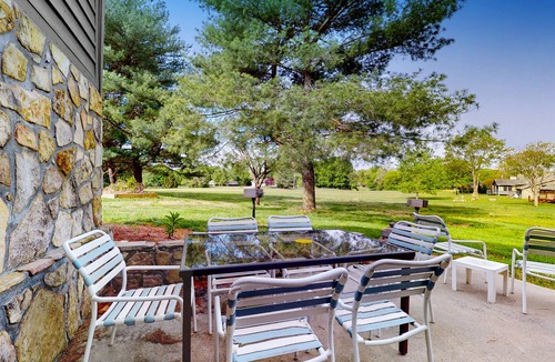 Baneberry Apartment | Second-floor, dog-friendly studio with quiet views & gym - walk to Douglas Lake