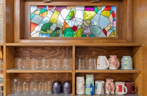 Canton Apartment | Secret Garden Getaway - Apartment in Asheville near the Great Smokey Mountains!