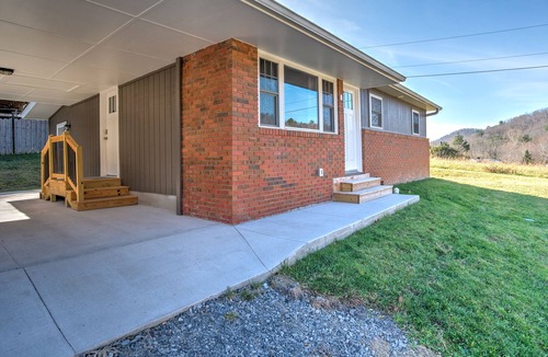 Swannanoa House | September Specials - Family & Pet Friendly - Mountain Views - Fast Internet
