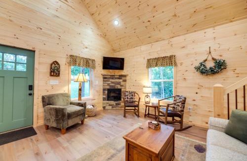 Williamstown House | Serene Kentucky Cabin w/Fireplace + Fire Pit!